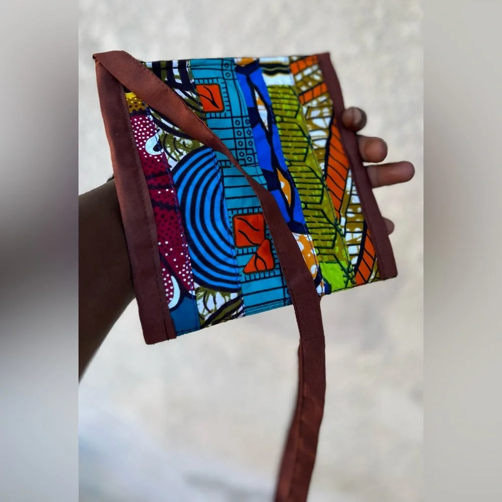 NW 💯 Cotton Patch Vlisco Fabric Crossbody Purse Sz 6”x6”